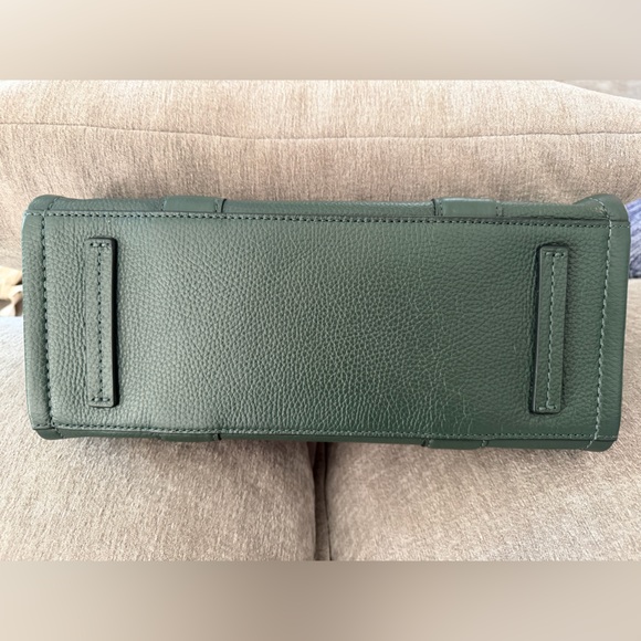 Marc Jacobs The Leather Medium Tote in Ivy - Picture 9 of 9